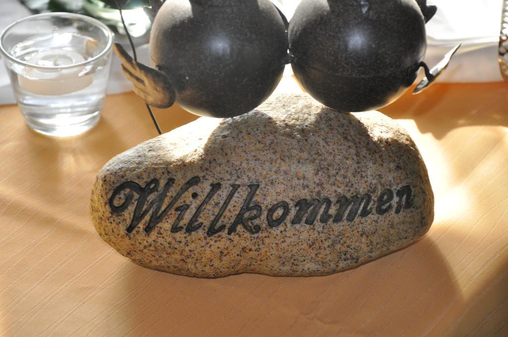 Gasthof Zur Linde Sankt Andra am Zicksee Luaran gambar